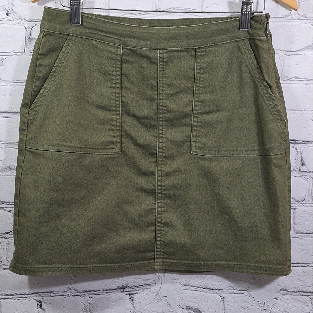 PrAna Mini Skirt Womens Sz 2 Olive Green Utility Pockets